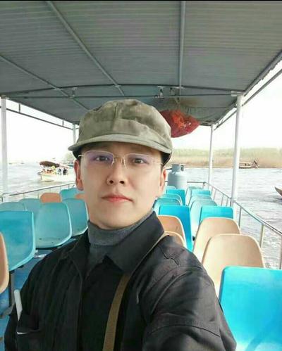 翁斐然